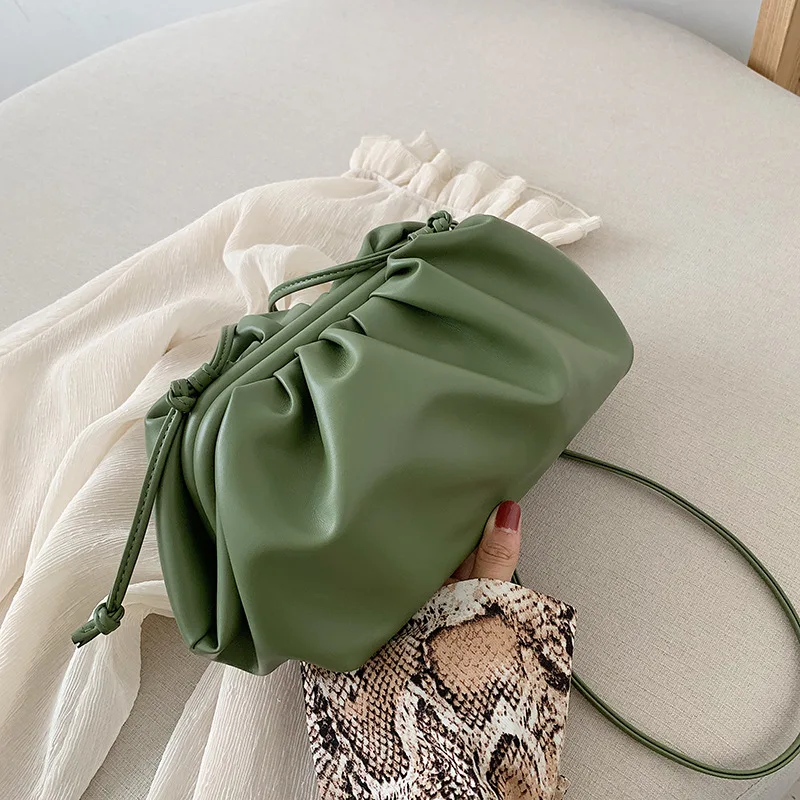 Luxury Designer New Cloud Shape Women Day Clutch Bag Pleated Dumpling Shoulder Messenger Bag Small Cute Lady Crossbody Handbag
Luxury Designer New Cloud Shape Women Day Clutch Bag Pleated Dumpling Shoulder Messenger Bag Small Cute Lady Crossbody Handbag