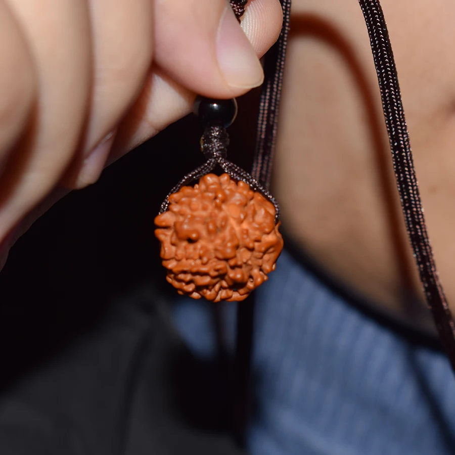 HOBBORN Classic Nepal Rudraksha Women Necklace Natural Beaded Handmade Men Buddha Meditation Necklaces & Pendants Charm Jewelry
HOBBORN Classic Nepal Rudraksha Women Necklace Natural Beaded Handmade Men Buddha Meditation Necklaces & Pendants Charm Jewelry