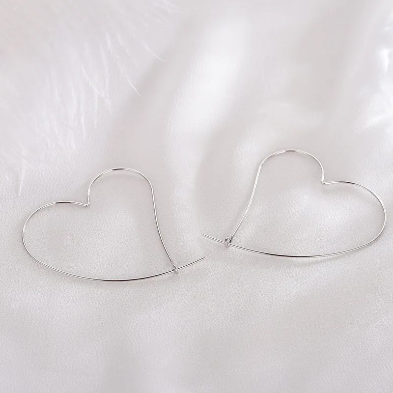 fashion women's earrings 2019 heart charm hoop earrings charms female sterling silver 925 jewerly earing gifts for women bricos
fashion women's earrings 2019 heart charm hoop earrings charms female sterling silver 925 jewerly earing gifts for women bricos