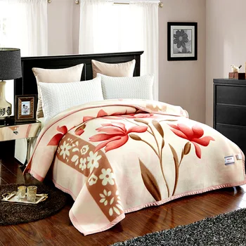 Australian wool printed throw blanket European thickened retro lotus Raschel blanket 200cmx230cm
Australian wool printed throw blanket European thickened retro lotus Raschel blanket 200cmx230cm