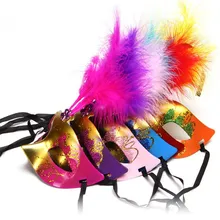 Luz LED parpadeante pluma máscara de ojos vestido de lujo herramienta de fiesta de disfraces Halloween Navidad boda cumpleaños fiesta decoraciones máscaras(China)