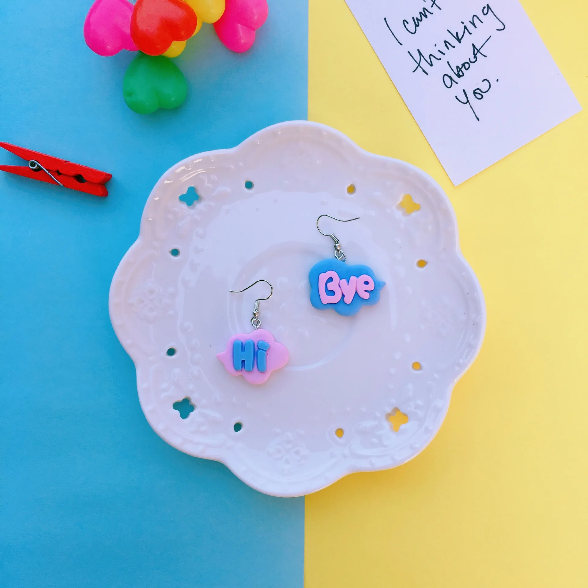 Korean Fashion Candy Color Hi Bye Letter Harajuku Earrings Cute Sweet Cloud Resin Dangle Earrings Cartoon Jewelry for Woman
Korean Fashion Candy Color Hi Bye Letter Harajuku Earrings Cute Sweet Cloud Resin Dangle Earrings Cartoon Jewelry for Woman