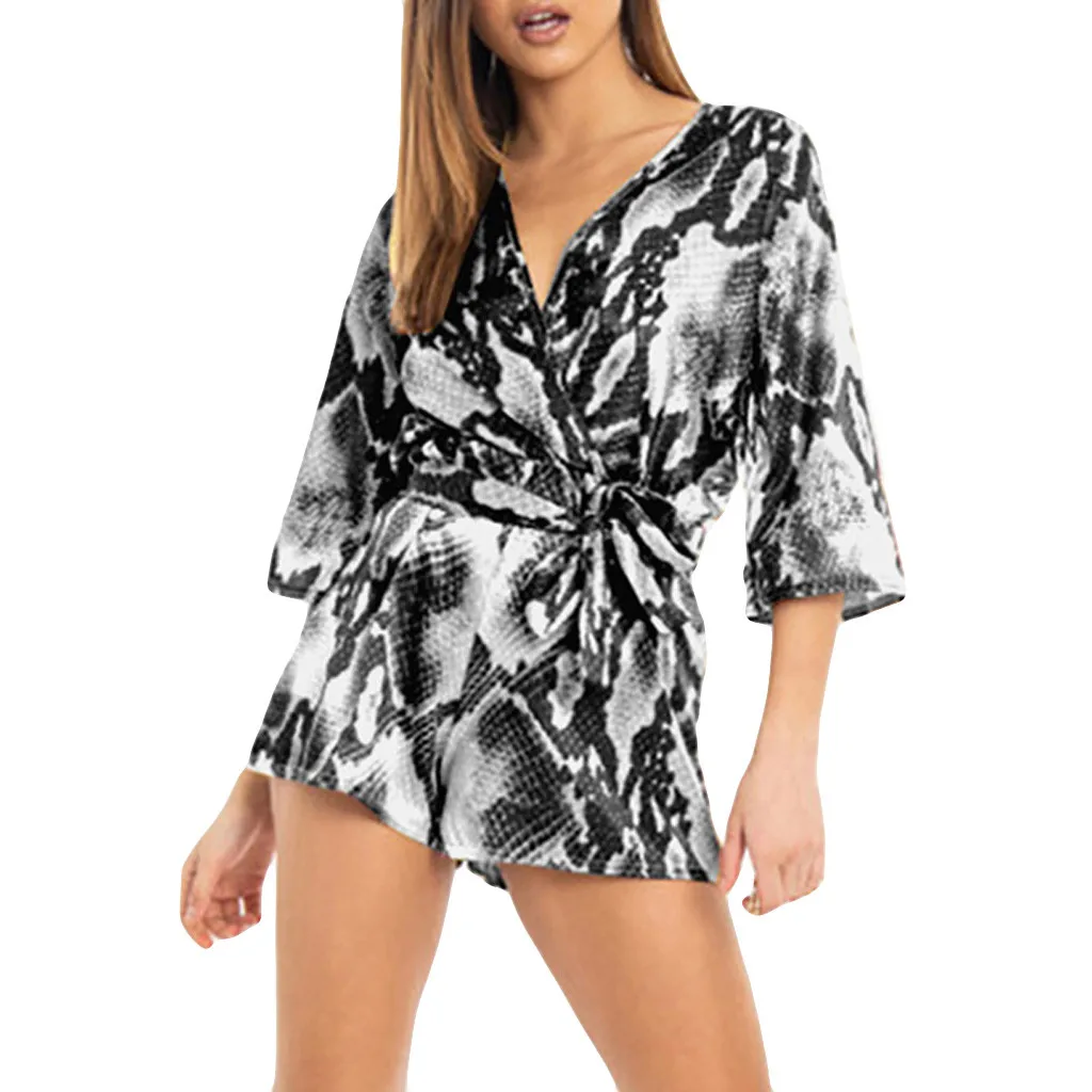 Fashion Retro summer Women Deep V-Neck Half Sleeves Rompers Snake Print Sashes Bandage Playsuit Loose Casual Short Jumpsuits
Fashion Retro summer Women Deep V-Neck Half Sleeves Rompers Snake Print Sashes Bandage Playsuit Loose Casual Short Jumpsuits