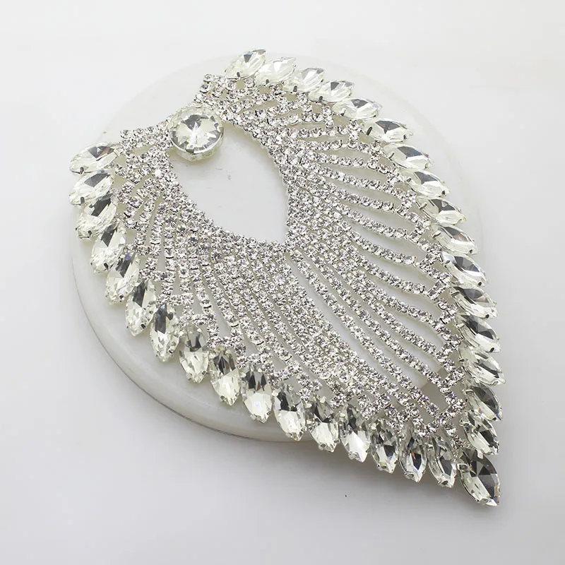 New fashion 2 pcs/bag peacock fancy model flash drill chain neckline shoulder strap dress sewing decorative chain jewelry chain
New fashion 2 pcs/bag peacock fancy model flash drill chain neckline shoulder strap dress sewing decorative chain jewelry chain