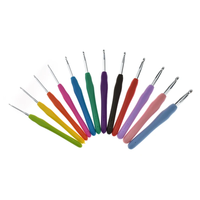 New-12pcs-Mix-Crochet-Hooks-Set-Ergonomic-Handles-With-10-pcs-Knitting-Clips-Yarn-Needles-Crochet (1)