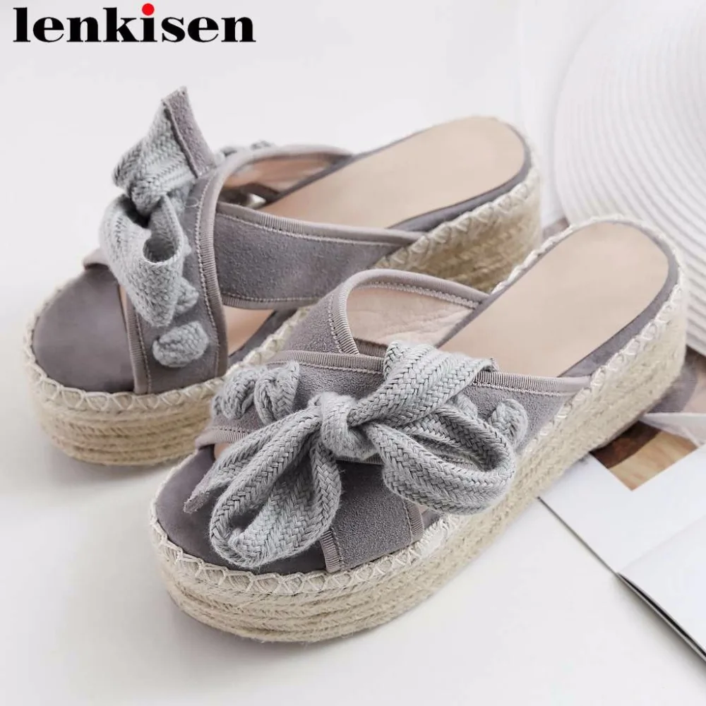 Lenkisen original design high bottom straw decoration bowtie natural leather increased sandals vintage fashion women shoes L02
Lenkisen original design high bottom straw decoration bowtie natural leather increased sandals vintage fashion women shoes L02