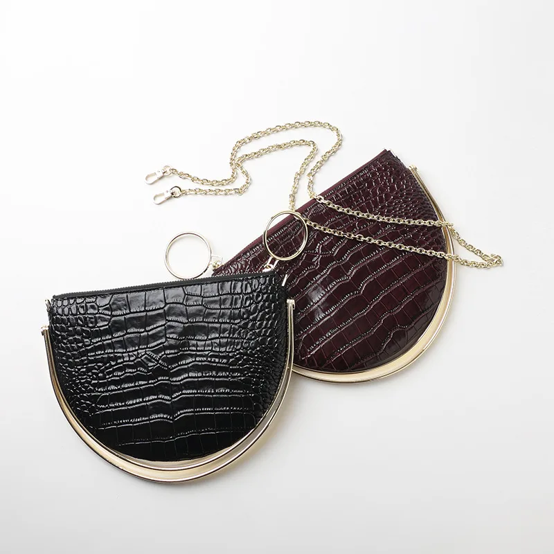 2018 new niche design Korean version of the metal handle crocodile pattern half moon bag handbag chain mini bag small bag
2018 new niche design Korean version of the metal handle crocodile pattern half moon bag handbag chain mini bag small bag