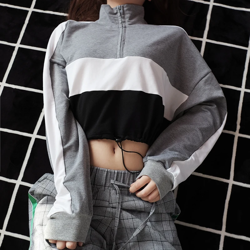 Sexy Cropped Turtleneck Sweatshirt for Women Patchwork Long-sleeved Pullovers Hoodies Gray Adjustable Knitted Crop Top
Sexy Cropped Turtleneck Sweatshirt for Women Patchwork Long-sleeved Pullovers Hoodies Gray Adjustable Knitted Crop Top