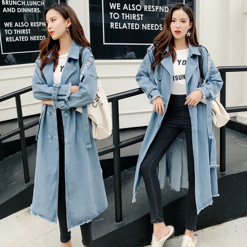 Women Jeans Denim Trench Coat Big Size Female Loose Casual Windbreaker Coats Fashion Ribbon Epaulette Overcoat for Women
Women Jeans Denim Trench Coat Big Size Female Loose Casual Windbreaker Coats Fashion Ribbon Epaulette Overcoat for Women