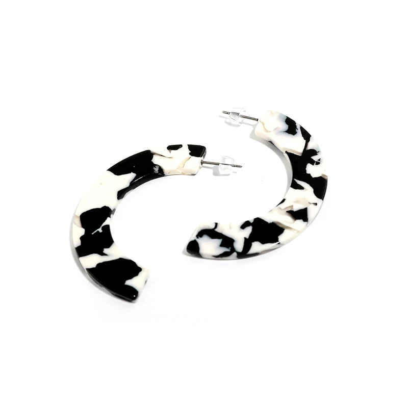 Geometric Acrylic Hoop Earrings Black and White Leopard Earrings Retro Style Personalized Eardrop Irregular Exaggerated Earrings
Geometric Acrylic Hoop Earrings Black and White Leopard Earrings Retro Style Personalized Eardrop Irregular Exaggerated Earrings