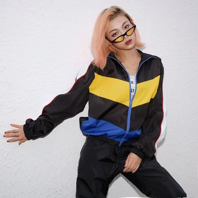 Women's suit Harajuku pilot jacket patchwork jacket + high waist patchwork painted harem pants 2019 new fashion sports suit
Women's suit Harajuku pilot jacket patchwork jacket + high waist patchwork painted harem pants 2019 new fashion sports suit