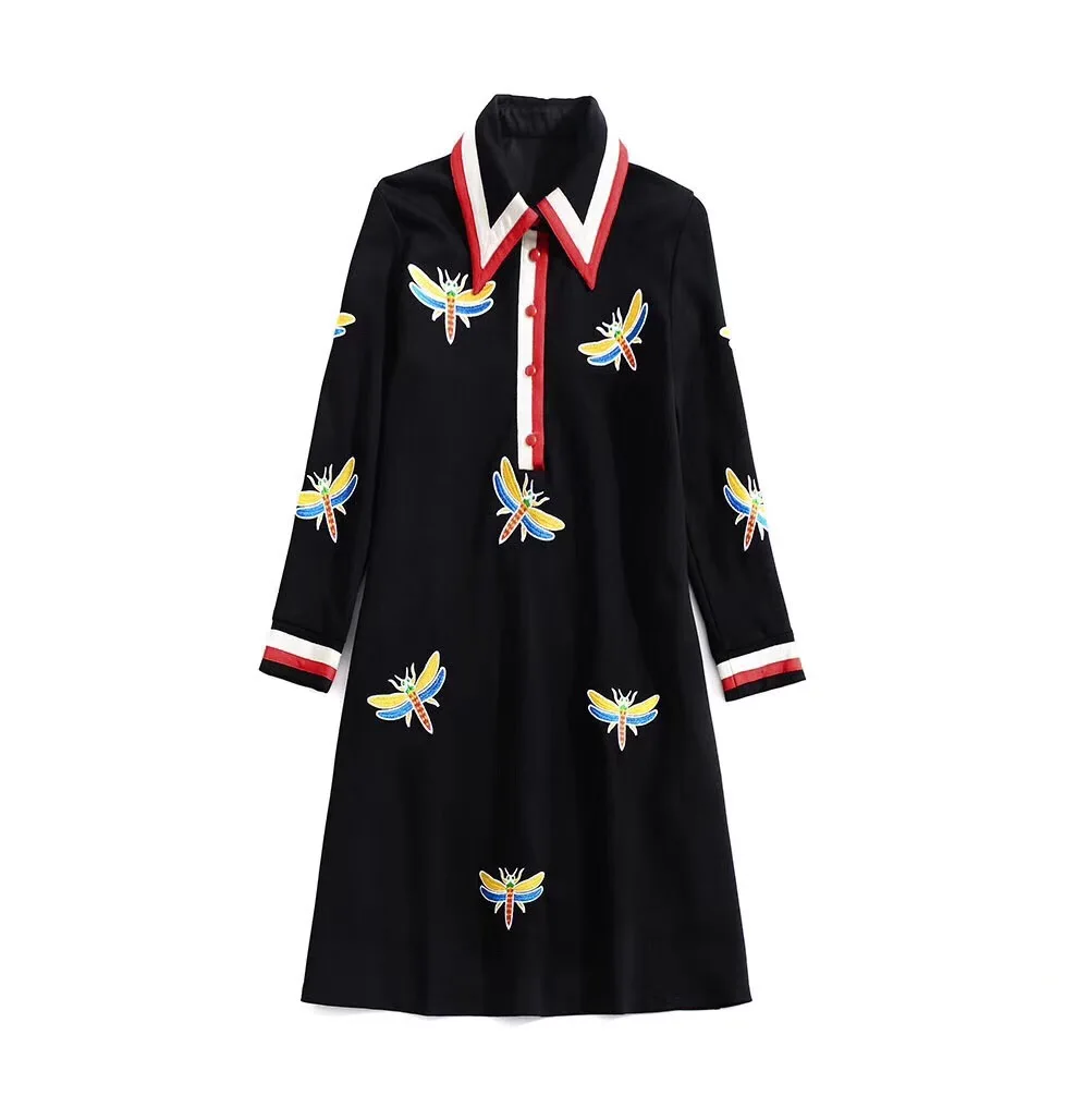 Autumn 2019 new European and American women's wear Three-quarter sleeve lapels Dragonfly embroidery fashion dress
Autumn 2019 new European and American women's wear Three-quarter sleeve lapels Dragonfly embroidery fashion dress