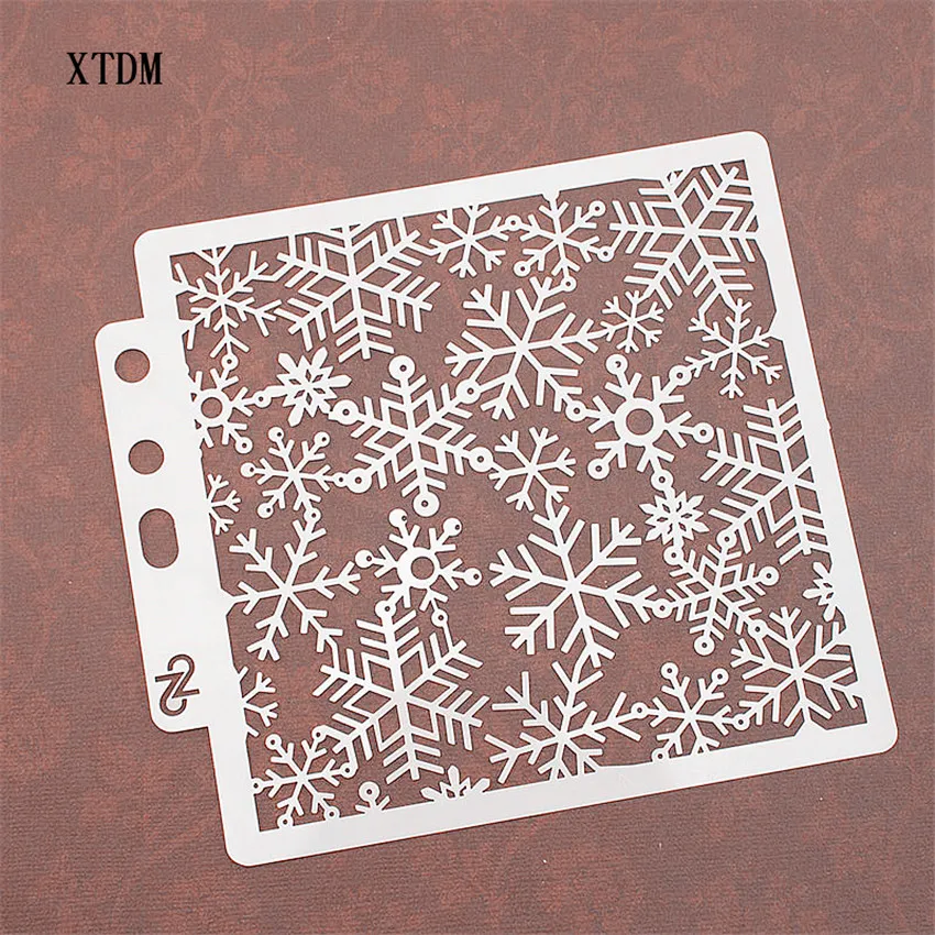 Snowflake shield DIY cake scrapbook stencils hollow Embellishments printing lace ruler Valentine's Day
Snowflake shield DIY cake scrapbook stencils hollow Embellishments printing lace ruler Valentine's Day