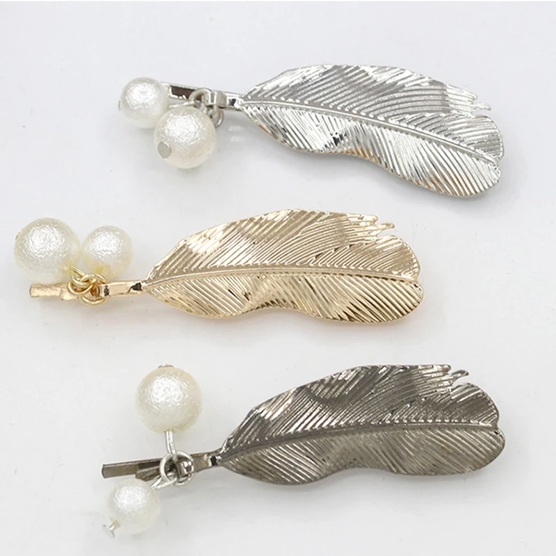 Double Simulated Scrub Pearl Metallic Feather Hair Clips and Pins Fashion Headwear Women Hair Accessories
Double Simulated Scrub Pearl Metallic Feather Hair Clips and Pins Fashion Headwear Women Hair Accessories
