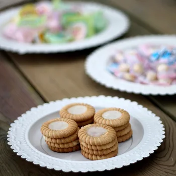 Pure White Iron Round Dish with Race Christams Cake Dessert Bread Tray Candy Fruit Plate Festival Wedding Dining Banquet Plates
Pure White Iron Round Dish with Race Christams Cake Dessert Bread Tray Candy Fruit Plate Festival Wedding Dining Banquet Plates