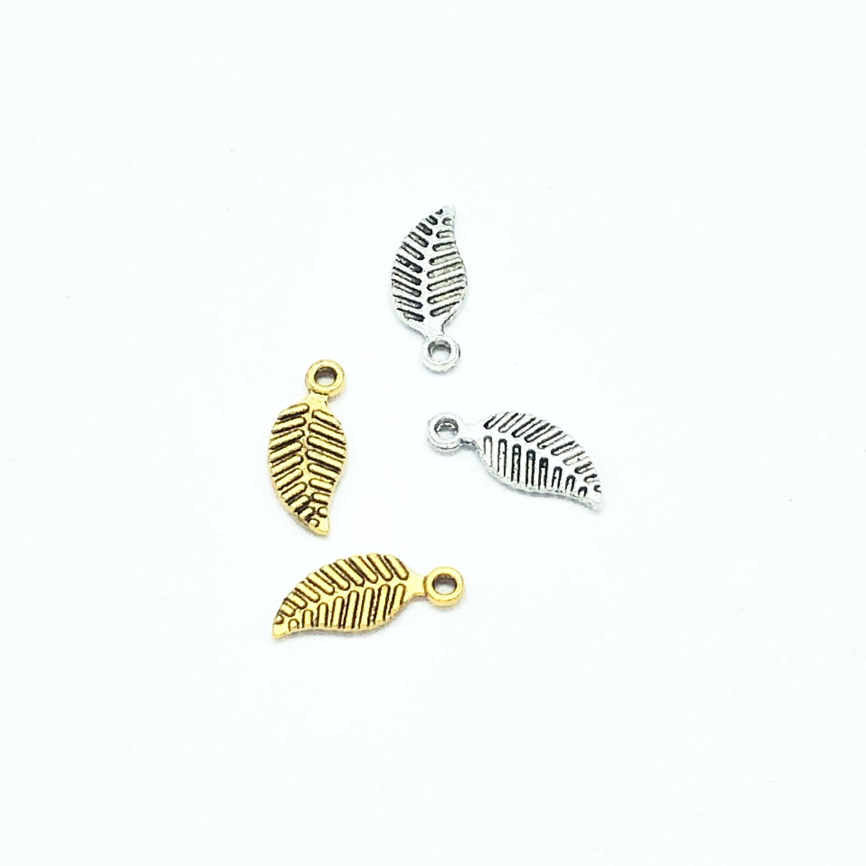 JUNKANG 30pcs 6mm*15mm popular European and American small leaf pendant DIY handmade bracelet Necklace Jewelry connection access
JUNKANG 30pcs 6mm*15mm popular European and American small leaf pendant DIY handmade bracelet Necklace Jewelry connection access