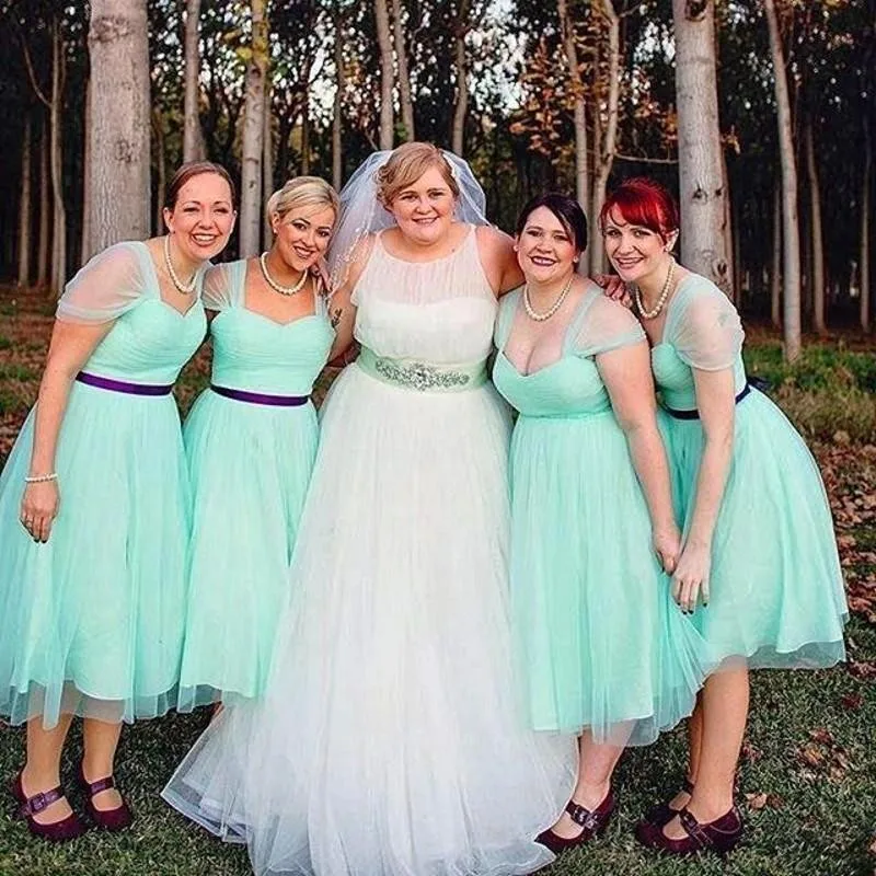 Mint Green Plus Size Bridesmaid Dresses A Line Sweetheart Shortsleeve Tea Length Formal Gowns With Belt For Wedding Party
Mint Green Plus Size Bridesmaid Dresses A Line Sweetheart Shortsleeve Tea Length Formal Gowns With Belt For Wedding Party