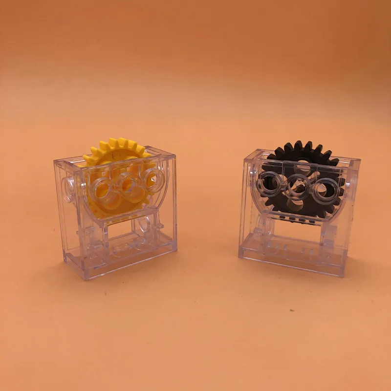 3pcs/lot Technic MOC Building blocks compatible with technology machinery parts 6588 32239 transparent gear box 2x4x3 legoes
3pcs/lot Technic MOC Building blocks compatible with technology machinery parts 6588 32239 transparent gear box 2x4x3 legoes