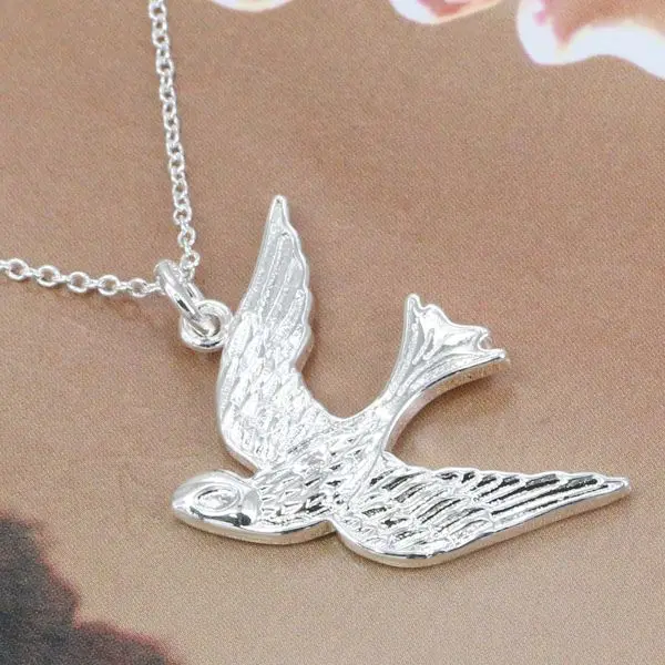 N151 free shipping wholesale Silver plated necklace, silver fashion jewelry Flying Bird Necklace /ckualcbatt
N151 free shipping wholesale Silver plated necklace, silver fashion jewelry Flying Bird Necklace /ckualcbatt