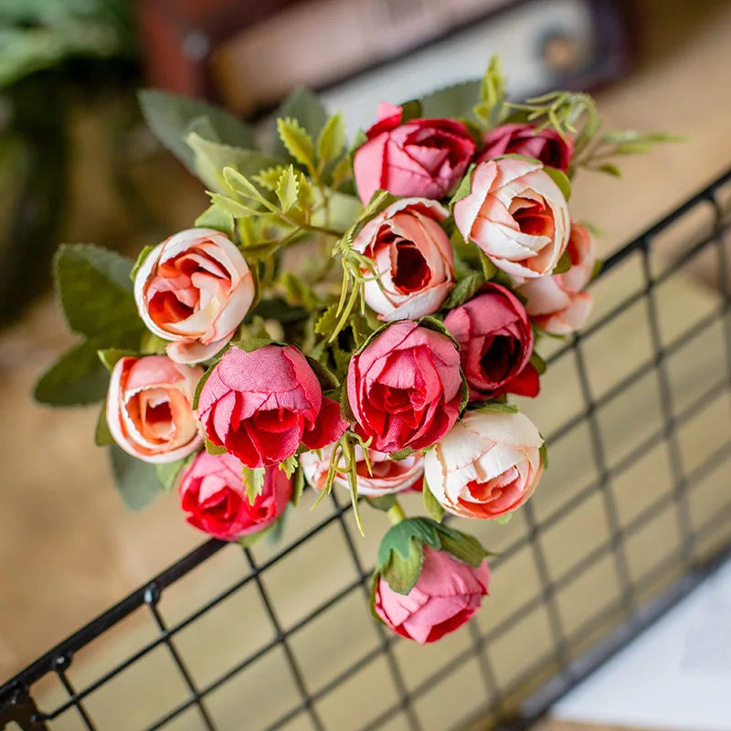 15 heads / 1 package silk tea roses bridal bouquet for home Christmas wedding New Year decoration artificial fake plants flowers
15 heads / 1 package silk tea roses bridal bouquet for home Christmas wedding New Year decoration artificial fake plants flowers
