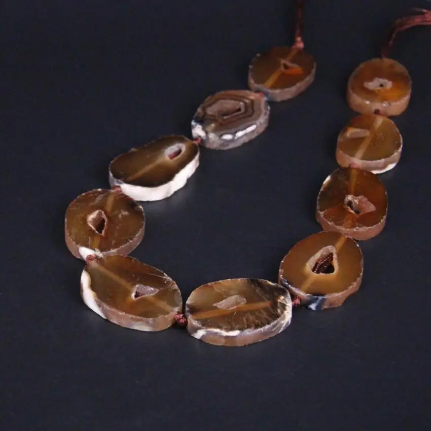 Approx10PCS/strand Brown Raw Agates Drusy Geode Slab Slice Loose Beads,Natural Onxy Gems Stone Nugget Pendants Jewelry Making
Approx10PCS/strand Brown Raw Agates Drusy Geode Slab Slice Loose Beads,Natural Onxy Gems Stone Nugget Pendants Jewelry Making
