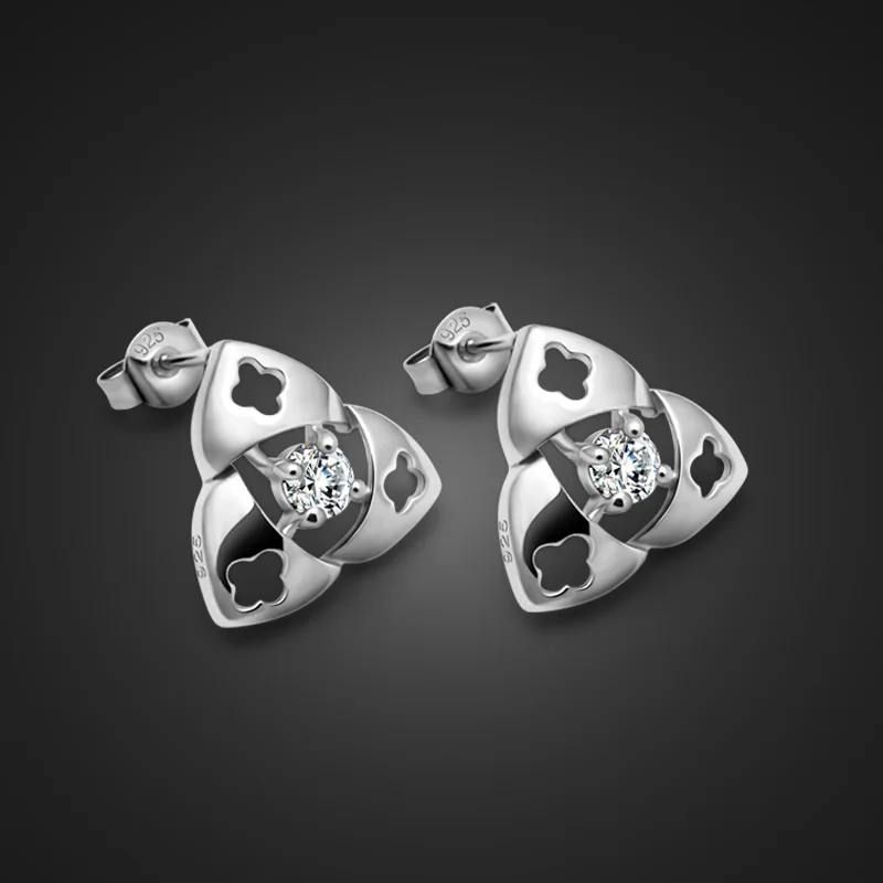 Fashion 925 Sterling Silver Hollow clover Flower zircon Earrings For Women Lovely Girls Gift Statement Jewelry wholesale present
Fashion 925 Sterling Silver Hollow clover Flower zircon Earrings For Women Lovely Girls Gift Statement Jewelry wholesale present
