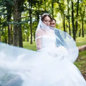 3M One-Layer Women Ultra-Long Trailing Wedding Veil Romantic Embroidered Floral Lace Appliques Patchwork Cathedral Bridal Veil
3M One-Layer Women Ultra-Long Trailing Wedding Veil Romantic Embroidered Floral Lace Appliques Patchwork Cathedral Bridal Veil