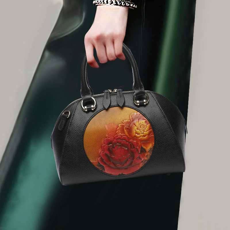 Noble Women Luxurious Small Handbag Genuine Leather Top Leather Peony Flower Shoulder Bag / Party Top-handle Bags Ladies Packet
Noble Women Luxurious Small Handbag Genuine Leather Top Leather Peony Flower Shoulder Bag / Party Top-handle Bags Ladies Packet
