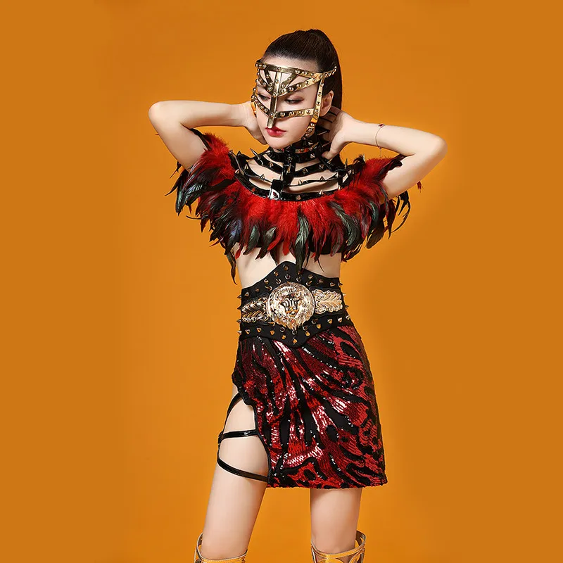 Z26 Red Sequin women dresses ballroom dancer costumes dj feather outfit clothe catwalk performance show skirt bar bodysuit wears
Z26 Red Sequin women dresses ballroom dancer costumes dj feather outfit clothe catwalk performance show skirt bar bodysuit wears