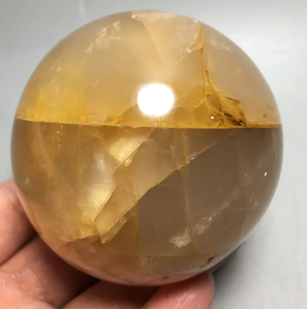 654g Natural GhostCrystal ball profile quartz crystal healing wedding souvenirs guests
654g Natural GhostCrystal ball profile quartz crystal healing wedding souvenirs guests