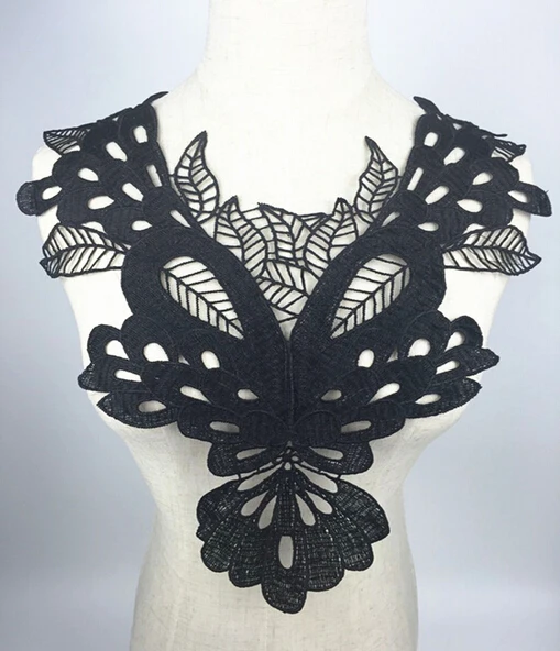 1 PC Hot Sale Sewing DIY Craft Big Neckline Collar Applique Patch34*48cm Black White Polyester Flower Venise Lace Trims
1 PC Hot Sale Sewing DIY Craft Big Neckline Collar Applique Patch34*48cm Black White Polyester Flower Venise Lace Trims