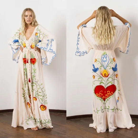 2018 Women Boho "Strange Magic" Women's duster with cut work vibrant embroidery Maxi Dress Lavender &White
2018 Women Boho "Strange Magic" Women's duster with cut work vibrant embroidery Maxi Dress Lavender &White