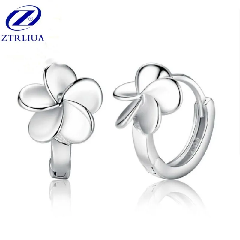 New Arrival Temperament Popular Silver Jewelry Personality Clover Fresh Flower Exquisite Dangle Earrings SE271
New Arrival Temperament Popular Silver Jewelry Personality Clover Fresh Flower Exquisite Dangle Earrings SE271
