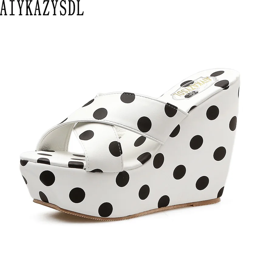 AIYKAZYSDL Women Open Peep Toe Platform Wedge Sandals Polk Dot Cross Strap High Heel Thick Sole Bottom Mules Slides Casual Shoes
AIYKAZYSDL Women Open Peep Toe Platform Wedge Sandals Polk Dot Cross Strap High Heel Thick Sole Bottom Mules Slides Casual Shoes