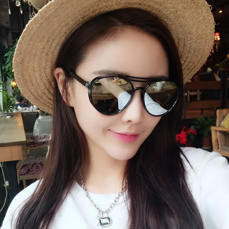 2018 New Fashion Colour Film Mercury Round Sunglasses Women Brand Designer Frame Sun Glasses oculos de sol
2018 New Fashion Colour Film Mercury Round Sunglasses Women Brand Designer Frame Sun Glasses oculos de sol