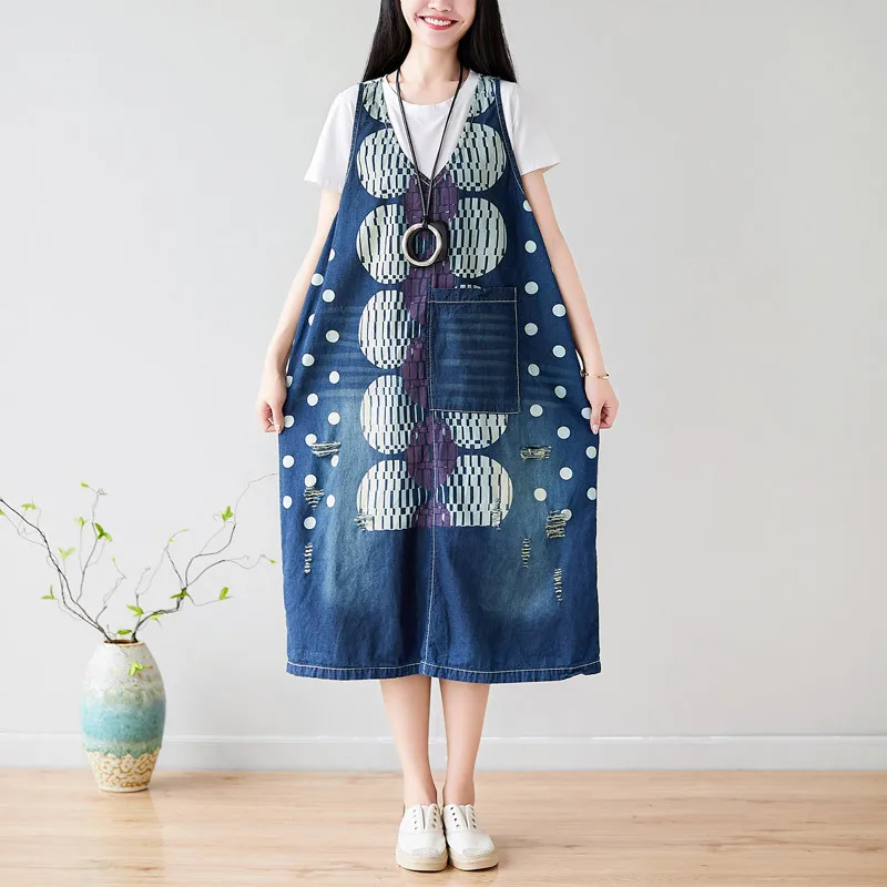 Women Original Design V-Neck Denim Dress Baggy Sleeveless dresses Big Size Printed A-Line Vestidos hip hop Ripped Hole Dresses
Women Original Design V-Neck Denim Dress Baggy Sleeveless dresses Big Size Printed A-Line Vestidos hip hop Ripped Hole Dresses