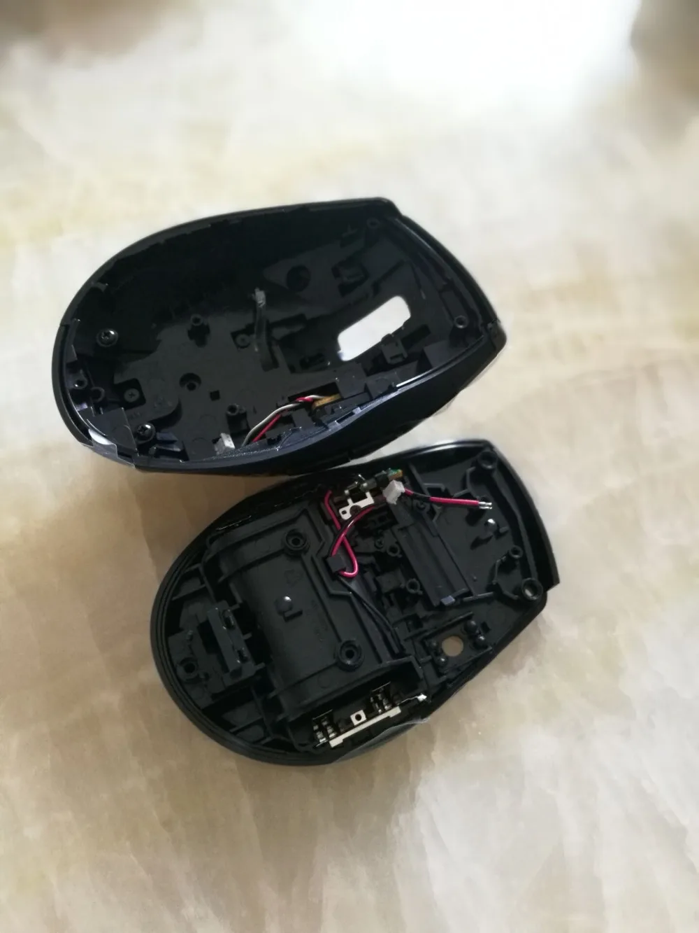 Brand new mouse case mouse shell ( TOP side and Bottom) with 1pc mouse feet For Logitech M705 Mouse accessories
Brand new mouse case mouse shell ( TOP side and Bottom) with 1pc mouse feet For Logitech M705 Mouse accessories