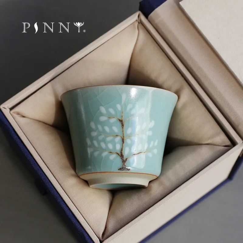 PINNY Linden Master Cup China Porcelain Kiln Ice Crack Glaze Teacups Ceramic Kung Fu Tea Bowl Hand Made Tea Service
PINNY Linden Master Cup China Porcelain Kiln Ice Crack Glaze Teacups Ceramic Kung Fu Tea Bowl Hand Made Tea Service