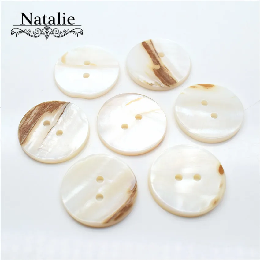 8pcs 25mm big cream white Natural Shell Sewing Buttons Color Mother of Pearl MOP Round Shell Button garment Sew Accessories DIY
8pcs 25mm big cream white Natural Shell Sewing Buttons Color Mother of Pearl MOP Round Shell Button garment Sew Accessories DIY