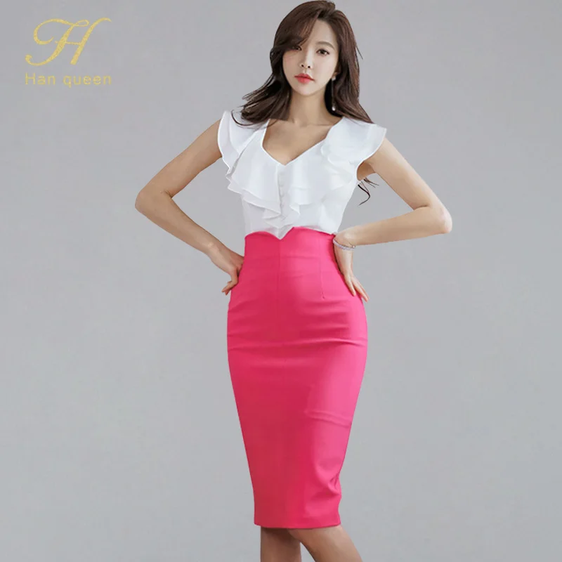 H Han Queen Women 2019 Summer New 2-piece Suits Sexy V-neck Ruffles Shirts + Bandage High Waist Pencil Skirt OL Wear To Wok Set
H Han Queen Women 2019 Summer New 2-piece Suits Sexy V-neck Ruffles Shirts + Bandage High Waist Pencil Skirt OL Wear To Wok Set