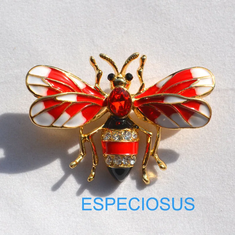 Fashion Women Jewelry Insect Brooch Elegant Pin Painted Gold Color Rhinestone Bee Giraffe Breast Pin Red Color Lady's Garments
Fashion Women Jewelry Insect Brooch Elegant Pin Painted Gold Color Rhinestone Bee Giraffe Breast Pin Red Color Lady's Garments