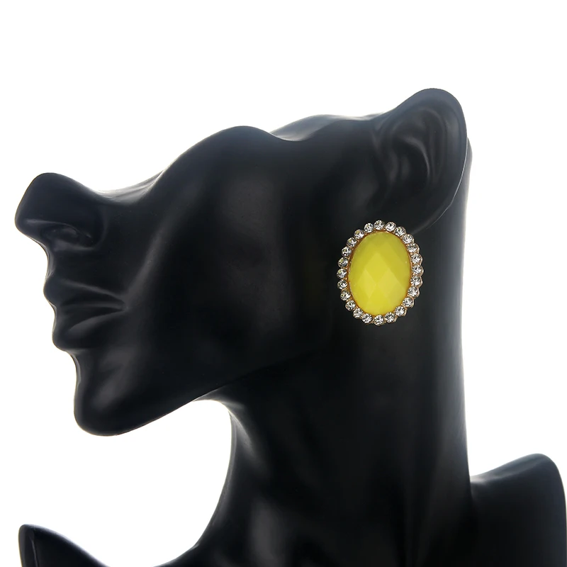 SUKI ZA*A Yellow Gold Sun Flower Oval Acrylic Accent Clear Crystal Pave Stud Earrings For Women Luxury Party Jewelry Aros Aretes 
SUKI ZA*A Yellow Gold Sun Flower Oval Acrylic Accent Clear Crystal Pave Stud Earrings For Women Luxury Party Jewelry Aros Aretes