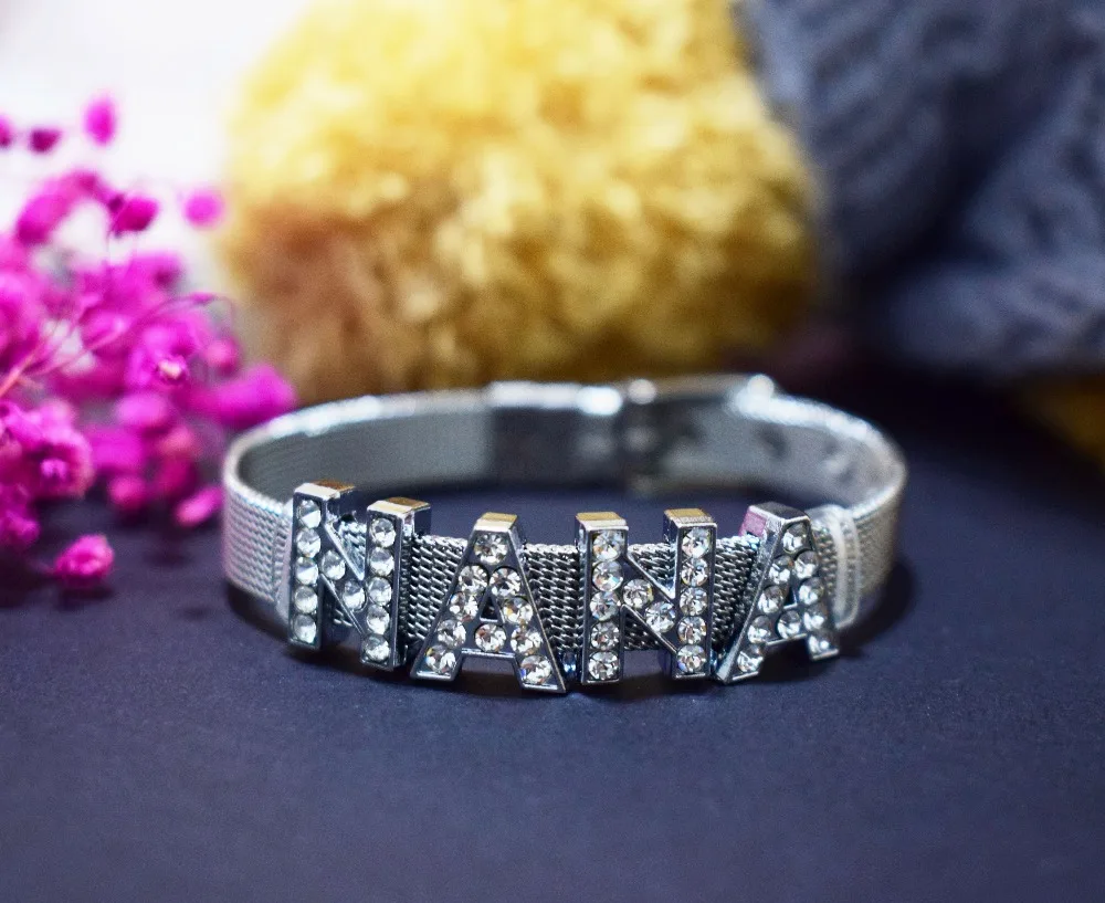 Stainless Steel MOM NANA Bracelets Clear Crystal Letters Customized Women Bangle Exquisite Jewelry Mother's Day Dropshiping
Stainless Steel MOM NANA Bracelets Clear Crystal Letters Customized Women Bangle Exquisite Jewelry Mother's Day Dropshiping