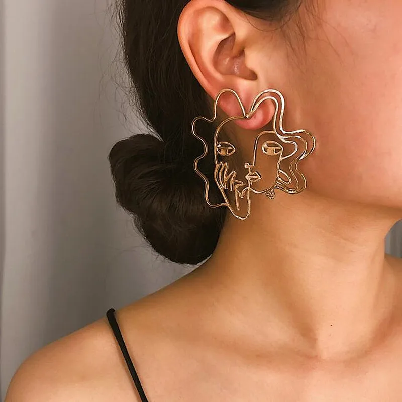 Timlee E158 Temperament Hollowing Out Three-dimensional Face Outline Alloy Studs Earrings,Personality Jewelry wholesale
Timlee E158 Temperament Hollowing Out Three-dimensional Face Outline Alloy Studs Earrings,Personality Jewelry wholesale
