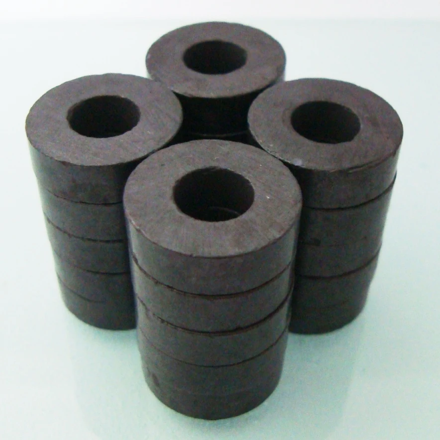 Ring Permanent Magnets dia16-7x5 mm Ferrite Ring Magnets Craft Ring Ferrite Magnet, Black magnet with Ring, 50pcs/pack
Ring Permanent Magnets dia16-7x5 mm Ferrite Ring Magnets Craft Ring Ferrite Magnet, Black magnet with Ring, 50pcs/pack