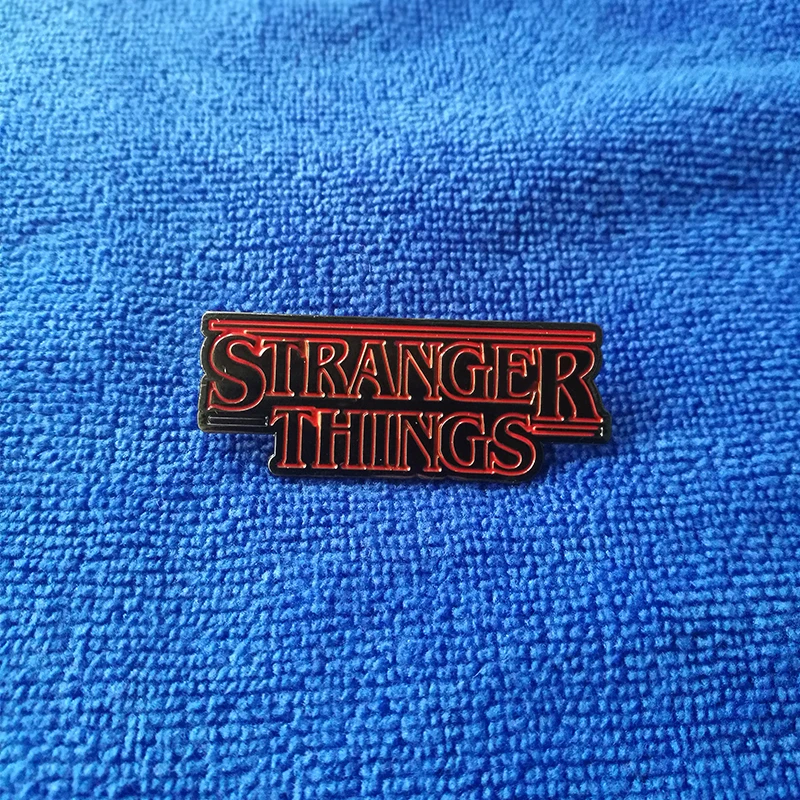 stranger things pins lot of 10
stranger things pins lot of 10