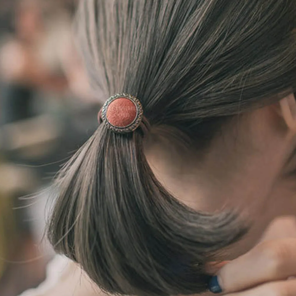 2019 Vintage Fabric hair accessories for women Korean Elastic Hair Ring Rubber band Button simple temperament women Hair rope
2019 Vintage Fabric hair accessories for women Korean Elastic Hair Ring Rubber band Button simple temperament women Hair rope