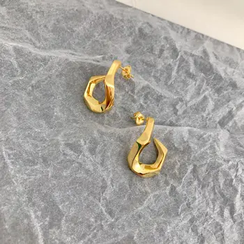 European and American popular earrings copper irregular earrings net red bloggers with new products
European and American popular earrings copper irregular earrings net red bloggers with new products