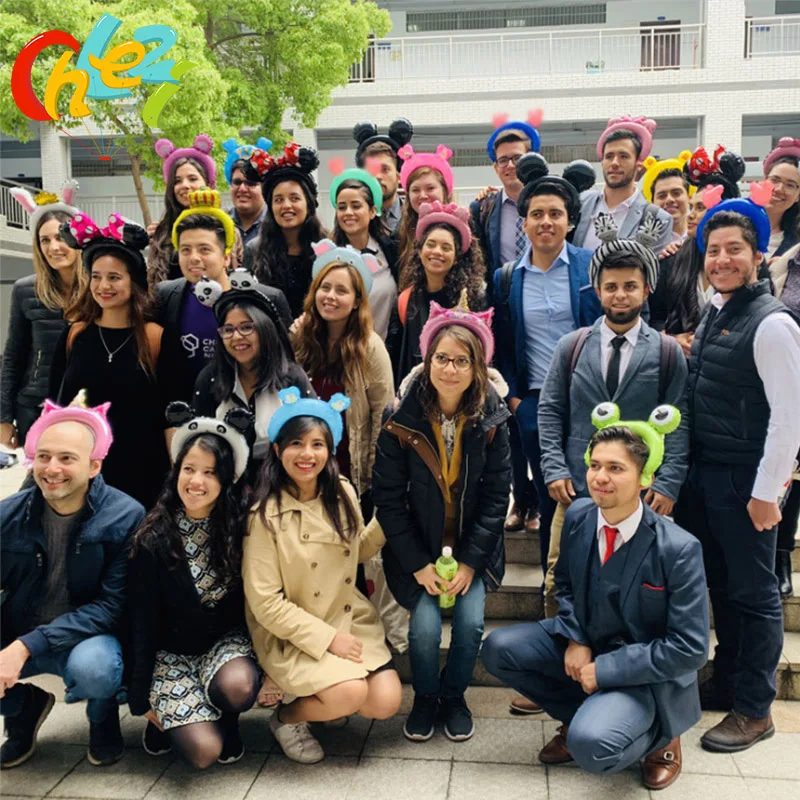 50pcs 32 style Cartoon headband balloon Crown Mickey Minnie bear animal balloon birthday wedding party decoration Kids toys Gift
50pcs 32 style Cartoon headband balloon Crown Mickey Minnie bear animal balloon birthday wedding party decoration Kids toys Gift
