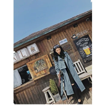 Korean version of the 2019 autumn loose women's long section windbreaker jacket loose over the knee solid color coat B126
Korean version of the 2019 autumn loose women's long section windbreaker jacket loose over the knee solid color coat B126